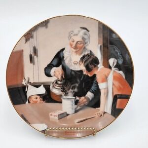 Vintage 1985 Moms Special Treat Collectors Plate Norman Rockwell Gentle Memories
